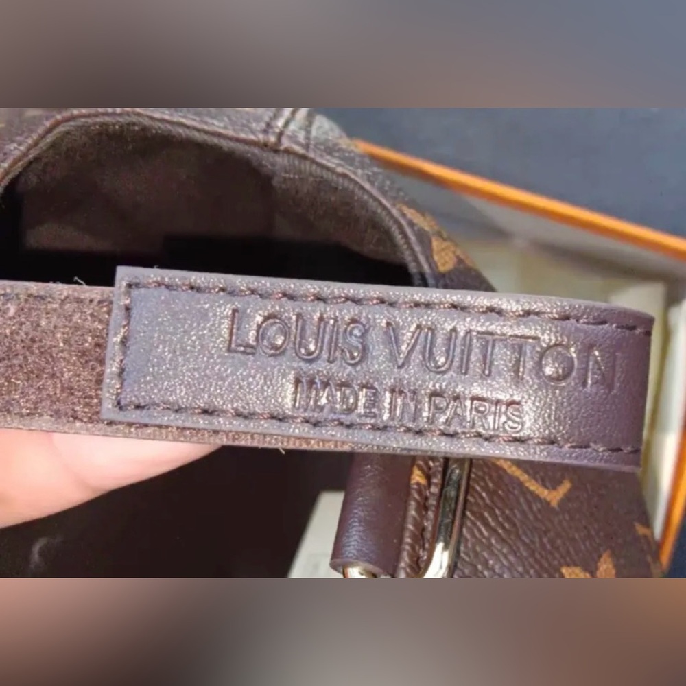 Louis Vuitton Monogram Canvas Cap in Brown and Tan unisex - Picture 2 of 3